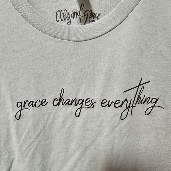NWOT Elly and Grace Women's Tee - Picture 2 of 4